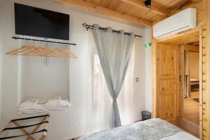 Kyrangelo Traditional House With Outdoor Jacuzzi Koskinou  Esterno foto